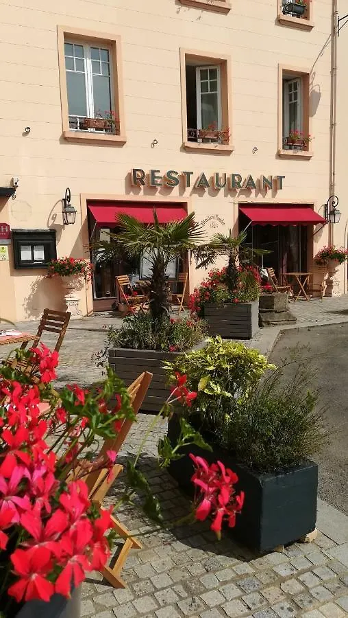 Hotel De Bretagne Dol Centre Ville - Hotel Et Restaurant Dol-de-Bretagne